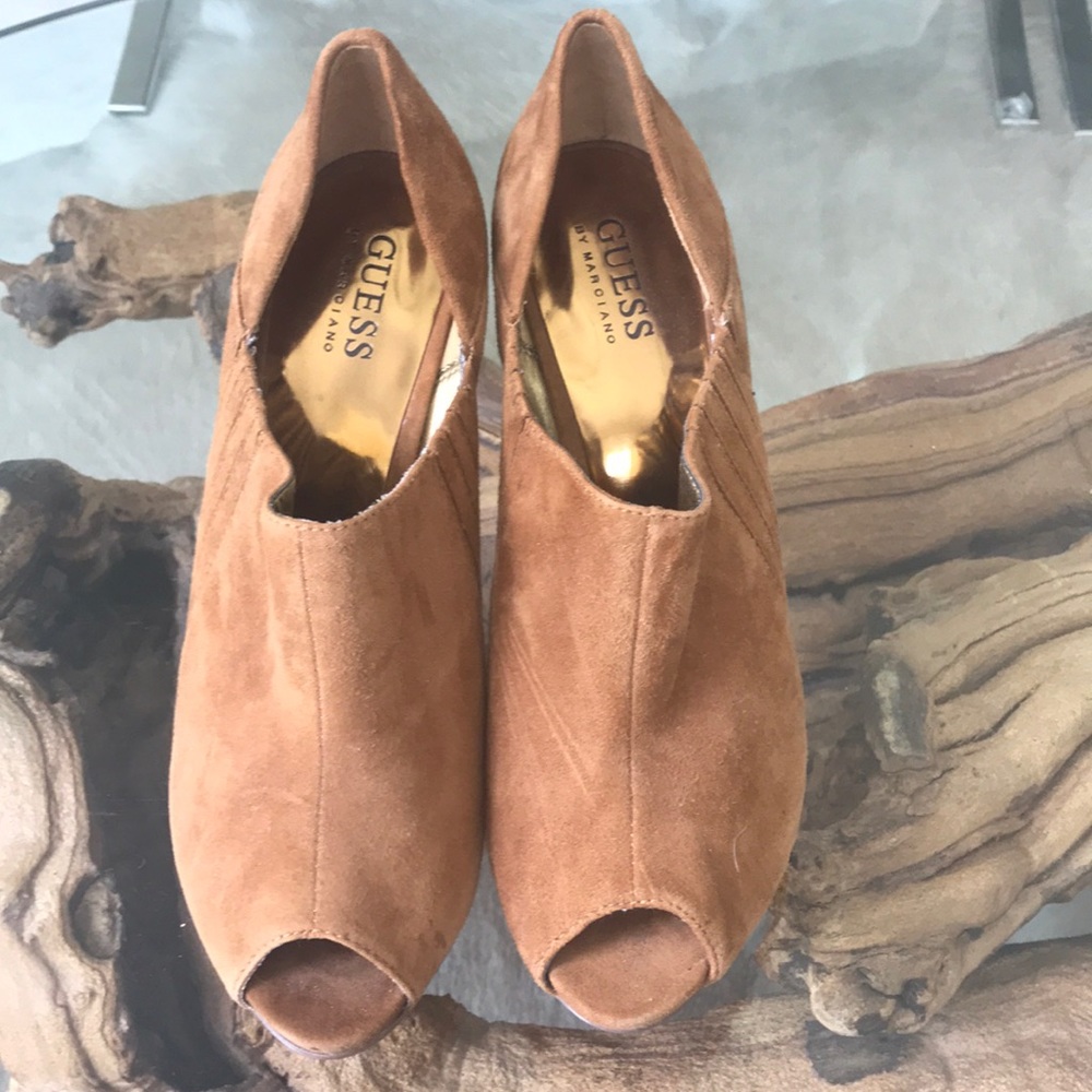 Shoes - Picture 3 of 3